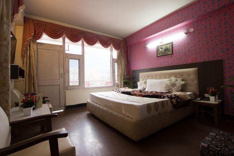 Utsav Otel Manāli Dış mekan fotoğraf