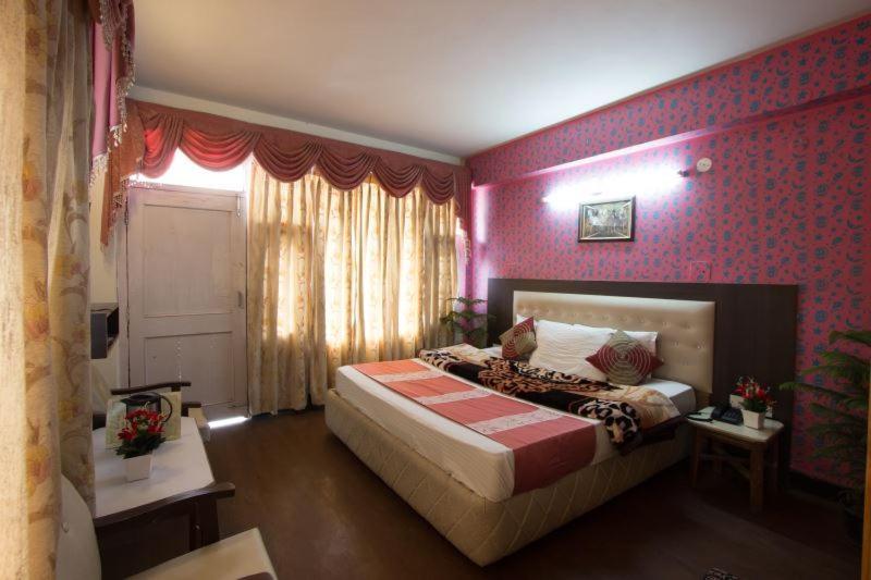 Utsav Otel Manāli Dış mekan fotoğraf
